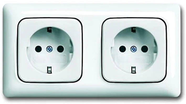 ABB Busch-Jaeger Reflex SI Wall Outlet (WCD Switchgear) - 2CKA002014A1469
