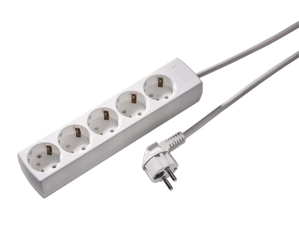 Martin Kaiser 5-Way Socket 45 degrees With Earthing Contact And 5.0m Cable Arctic White (European Socket) - 1065ZL5-15W/KWS